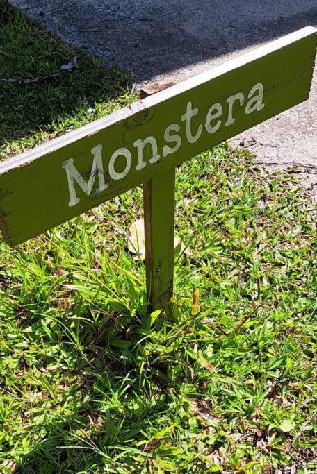Monstera Bungalow, Spacious, King Bed, Big Kitchen Keaau Exterior foto
