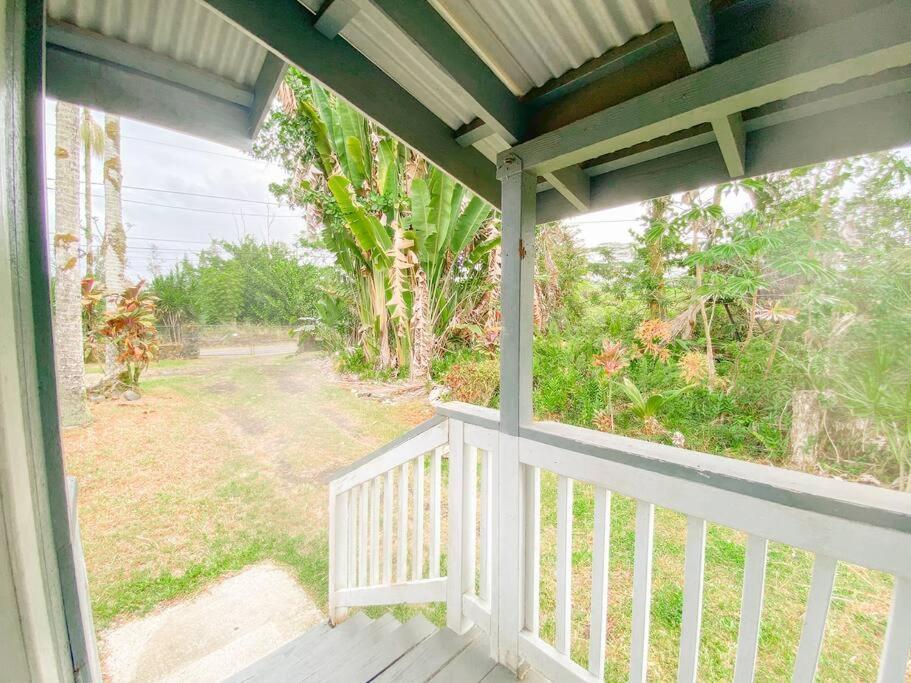 Monstera Bungalow, Spacious, King Bed, Big Kitchen Keaau Exterior foto
