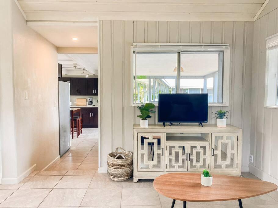 Monstera Bungalow, Spacious, King Bed, Big Kitchen Keaau Exterior foto