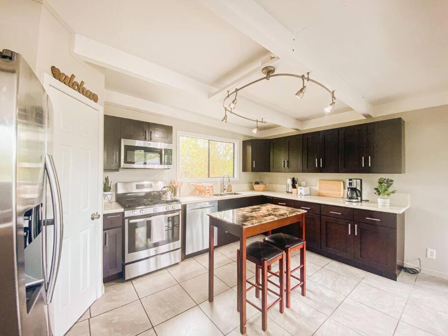 Monstera Bungalow, Spacious, King Bed, Big Kitchen Keaau Exterior foto